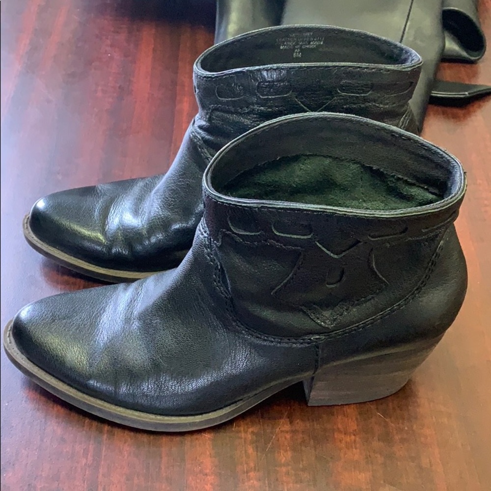 Nine West Bootie